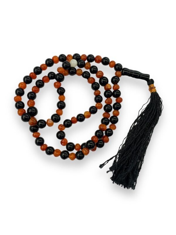 Aqeeq Red&Black Tasbeeh 6mm (100 Beads) - Image 3