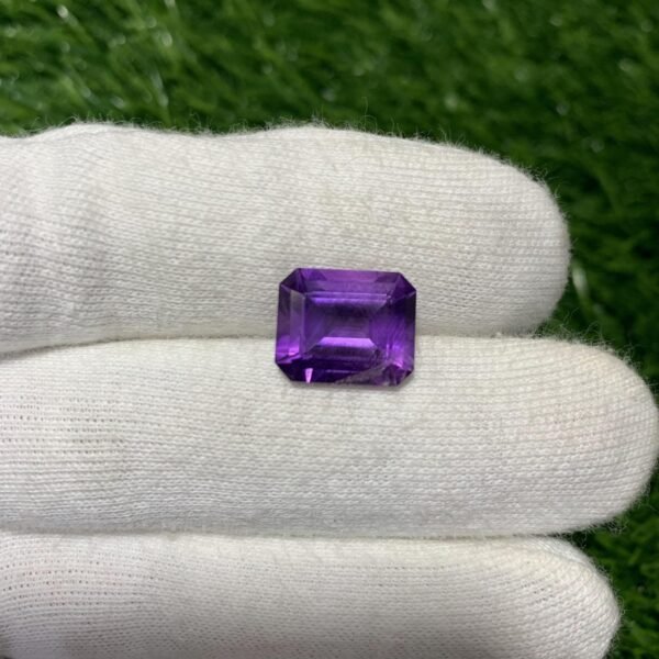 Amethyst - 7.05ct - Image 2