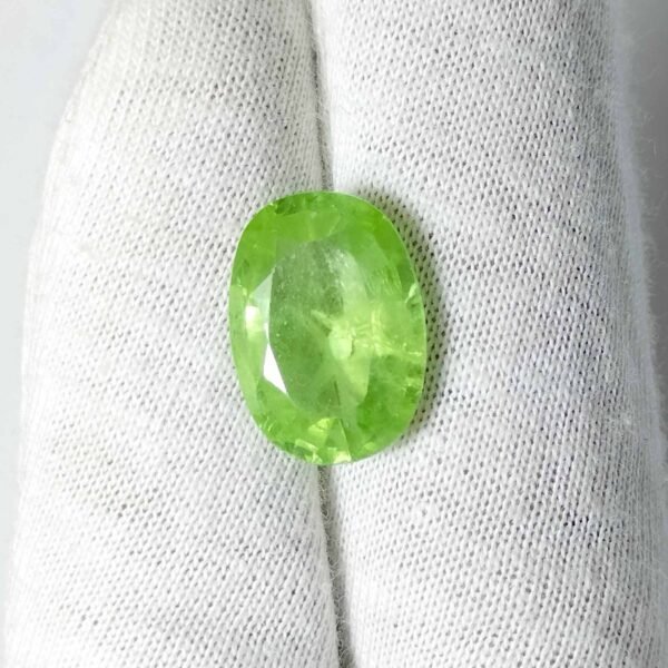 Peridot 8.20ct - Image 2