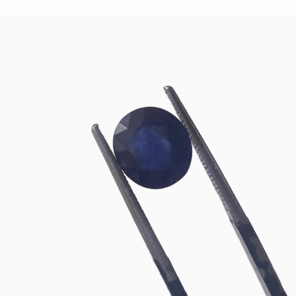 African blue sapphire 2.55ct