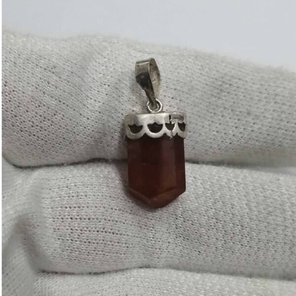Hassonite locket 17.75ct - Image 2