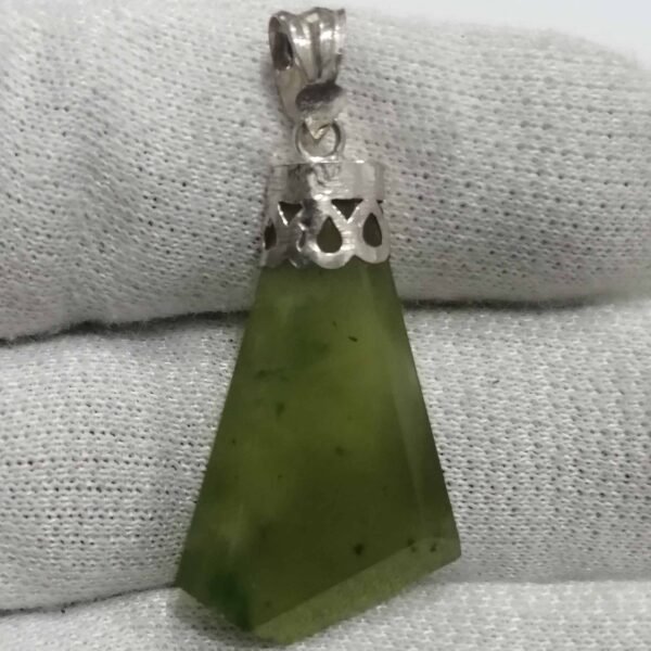 Peridot locket 33.40ct - Image 2
