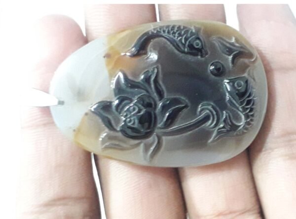Agate locket 132.15ct