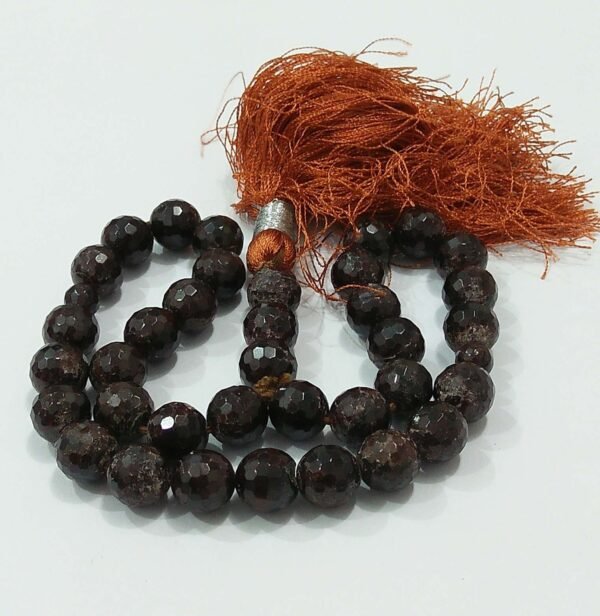 Garnet - Image 3