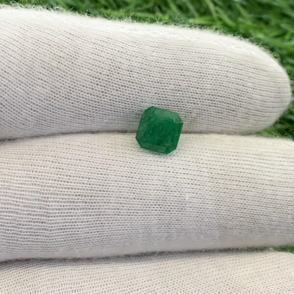 Emerald Swat 2.25ct - Image 3