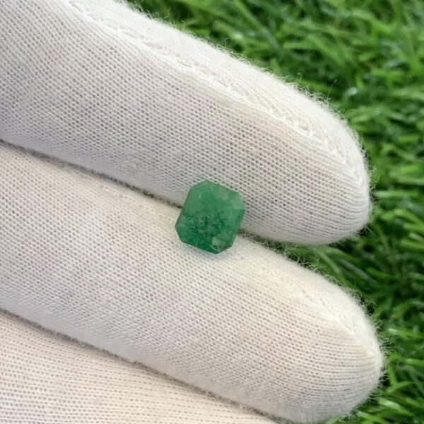 Emerald Swat 2.10ct - Image 3