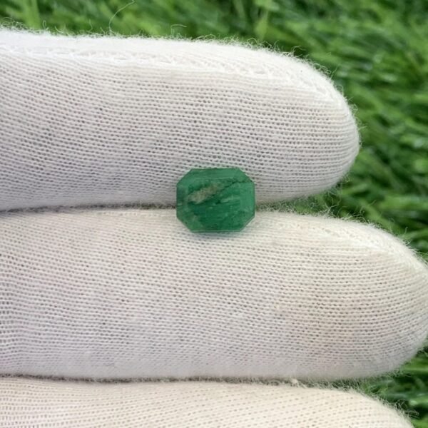 Emerald Swat 2.70ct - Image 3