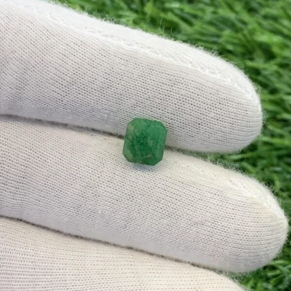 Emerald Swat 2.70ct - Image 3