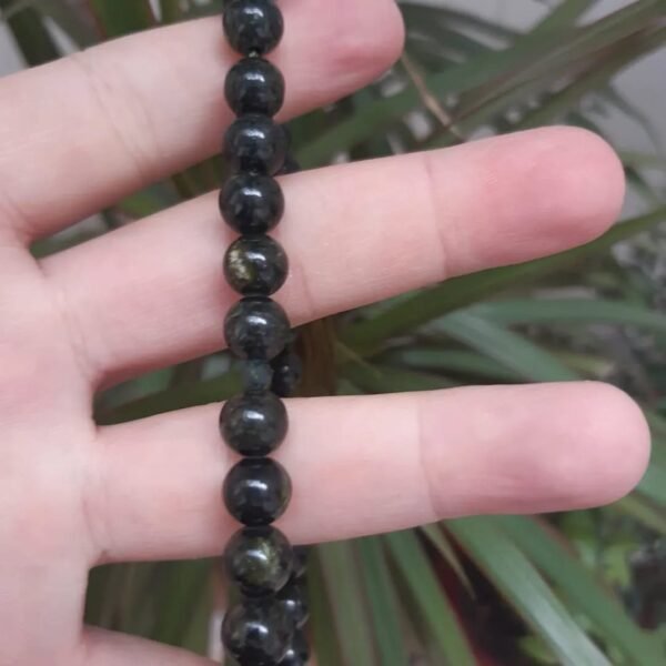 Serpentine 8.55mm 33 beads - Image 3